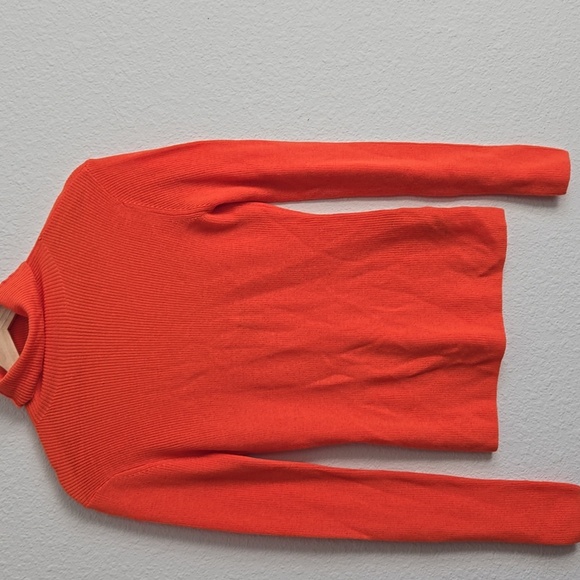 Ganni Open Back Rollneck Sweater in Flame Orange XS Lightweight Spring - Picture 3 of 9